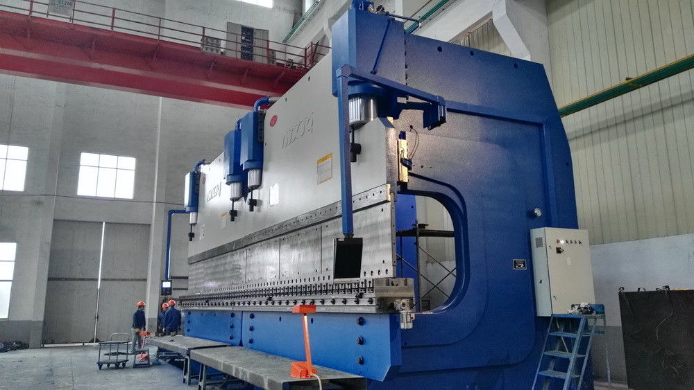 الهيكل الصلب Q345 مادة 1200 طن قوة الضغط الهيدروليكي CNC آلة الفرامل