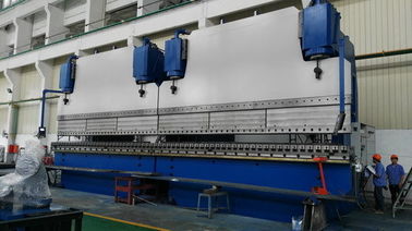 سرعة عالية 1500 طن آلة الفرامل المضغوطة المتوازية CNC 400mm ضربة 300mm ارتفاع مفتوح