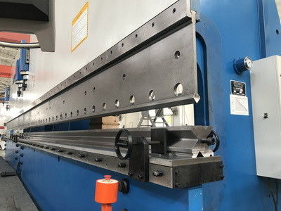 شراء Tandem Press Brake with Back Gauge Accuracy 0.02 Mm Throat Depth 200mm to 1600 Mm and Table Width 200 to 800 Mm online manufacture