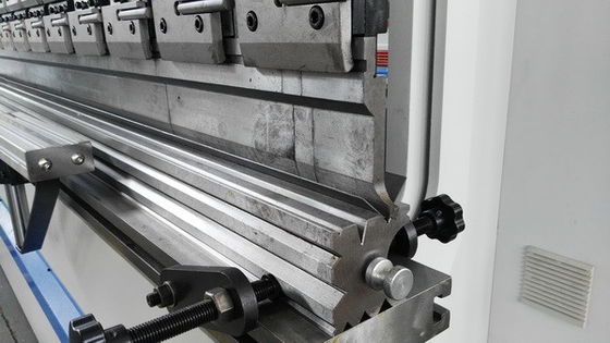 شراء قوة عالية 30 درجة اللكم الحاد 125T الصحافة أداة الفرامل 42CrMo المواد تزوير online manufacture