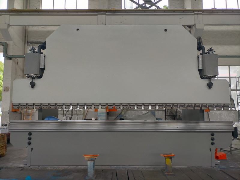 600T CNC الفرامل الهيدروليكية للضغط 14m الطول لثني ورق المعدن وتشكيل