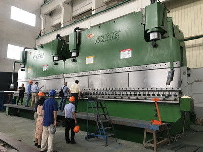 1200 طن LVD CNC آلة الفرامل التزامية للضغط 100 - 3000 طن الطاولة الطول 2 - 12m