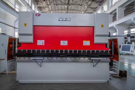 135T ميكانيكي CNC هيدروليكية الفرامل الفرامل 3200mm طول الانحناء