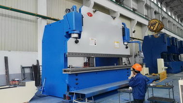 400T قوة ثقيلة الفرامل الهيدروليكية 7m الطول سمك 8mm طلاء المعدن